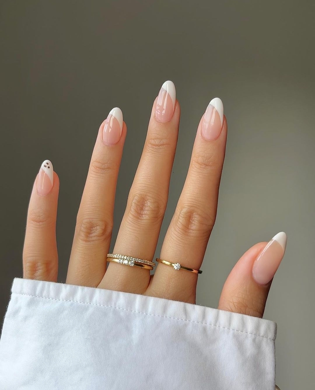 best minimalist July nail design ideas