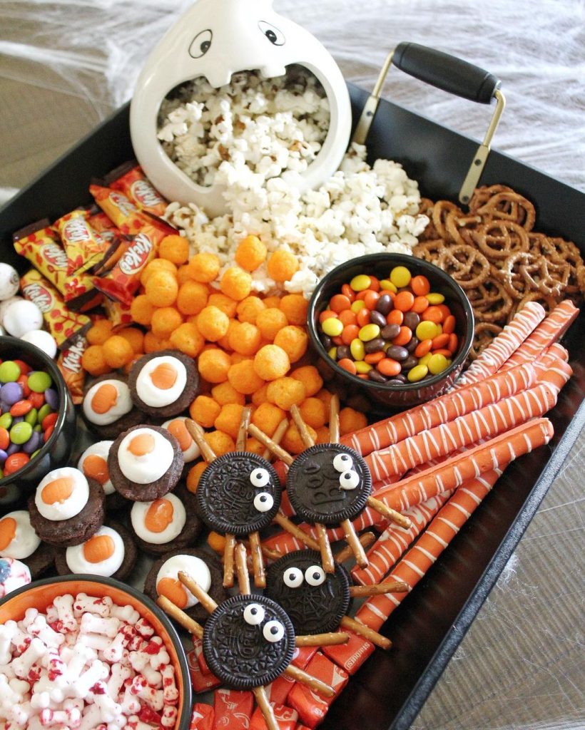 Halloween dessert board ideas