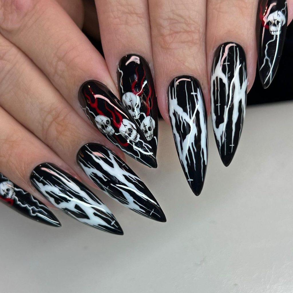 black Halloween nail design ideas