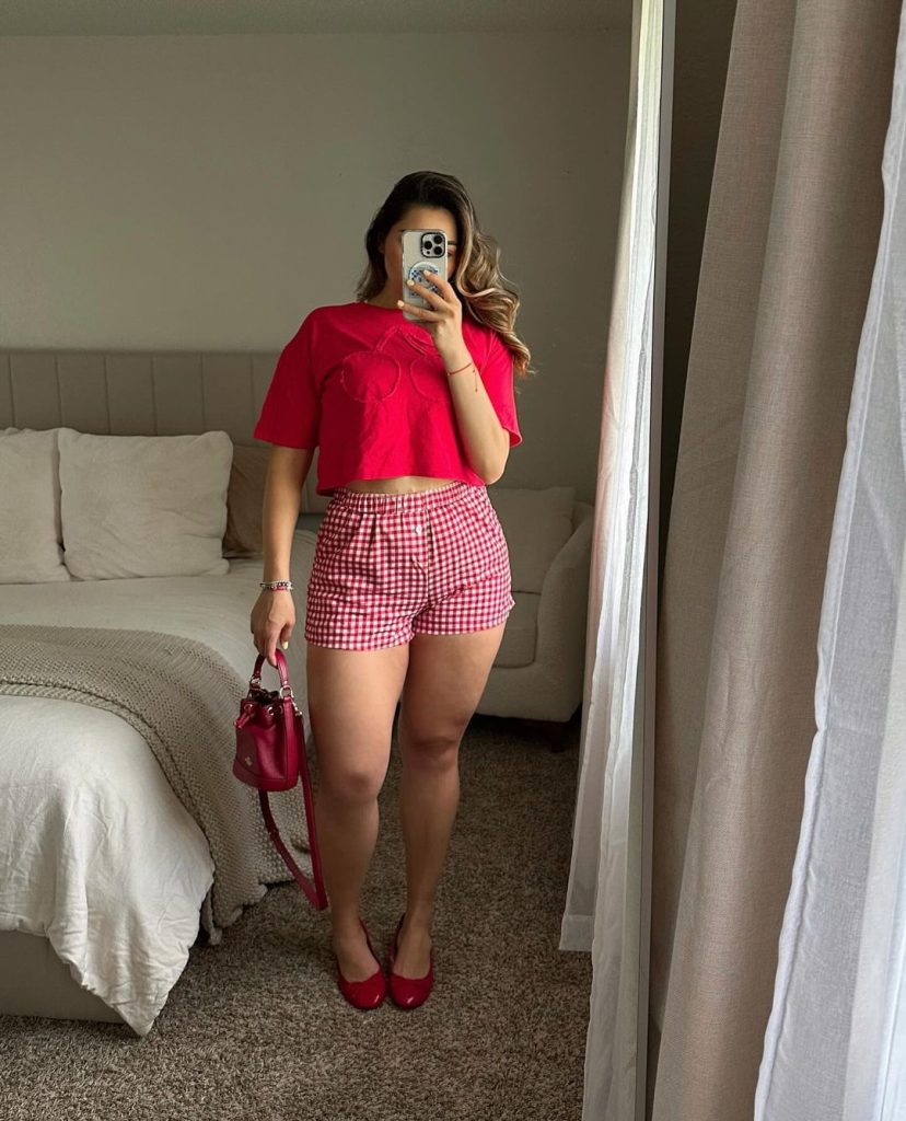 red boxer shorts outfit ideas for women