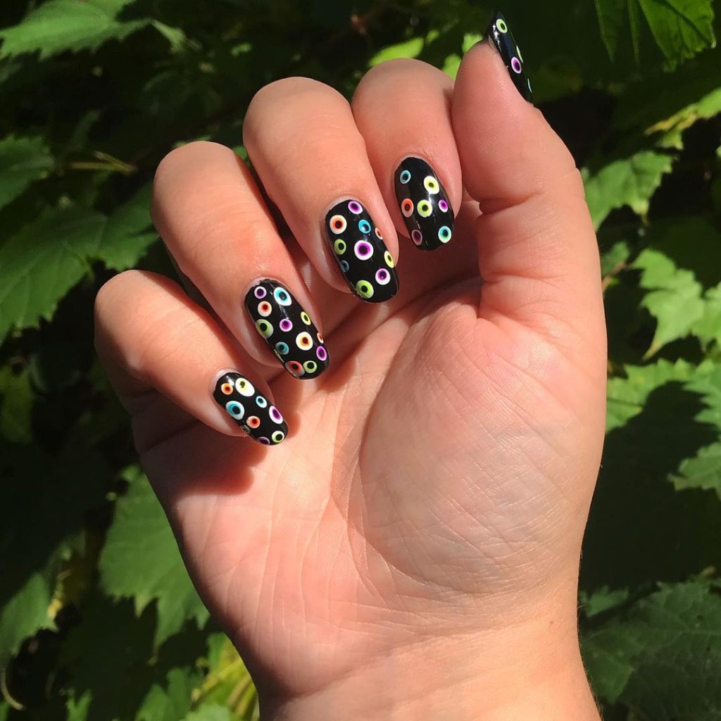 fun black Halloween nail design ideas