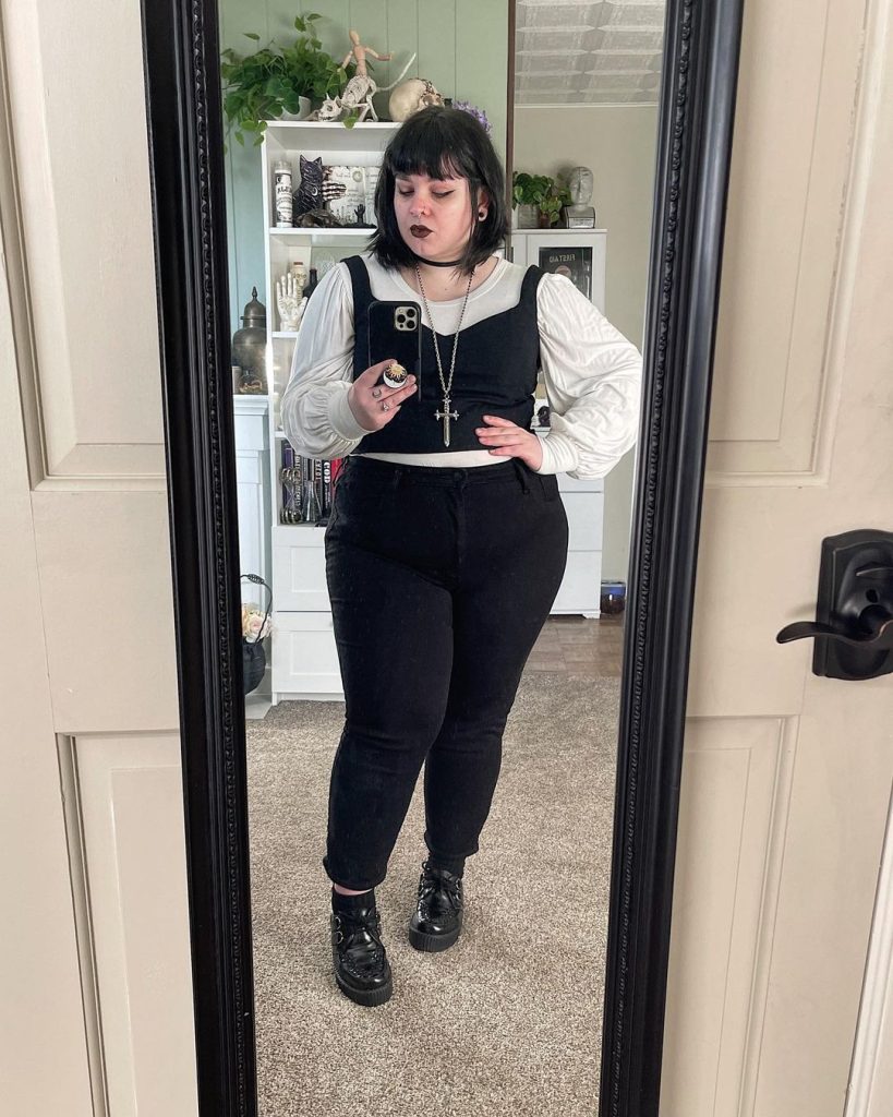 office goth casual outfit ideas 