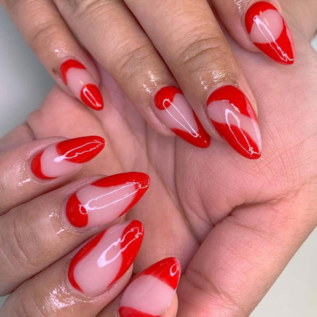 red nails design almond