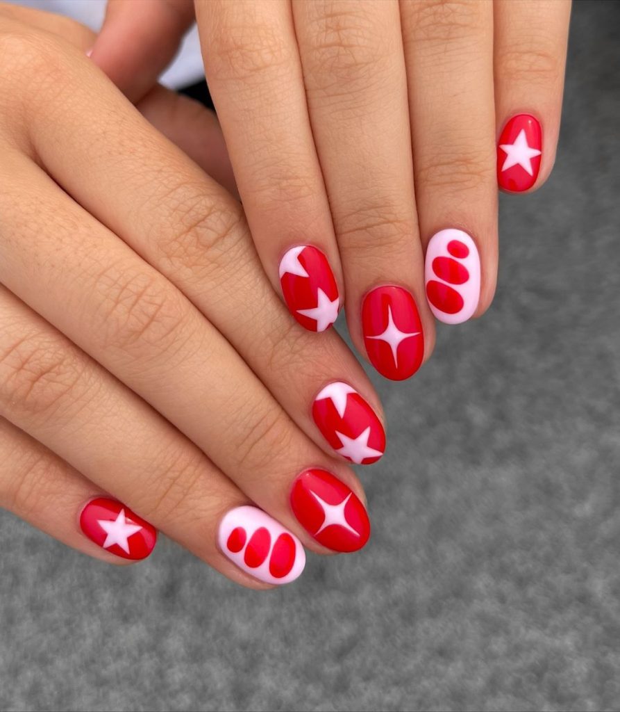 red nails designs