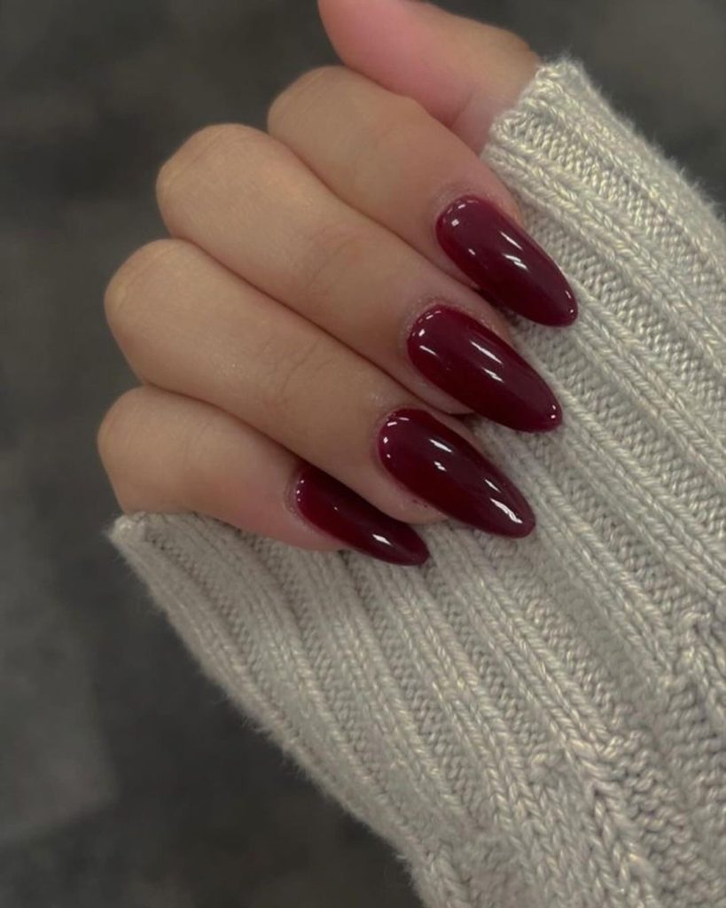 dark red nails design almond