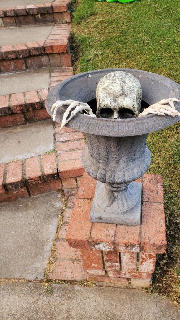 diy halloween decorations outdoor