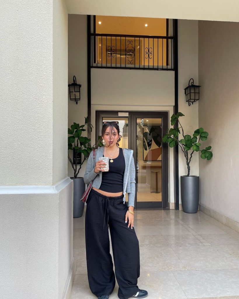 what you can wear with a black linen wide-leg pants