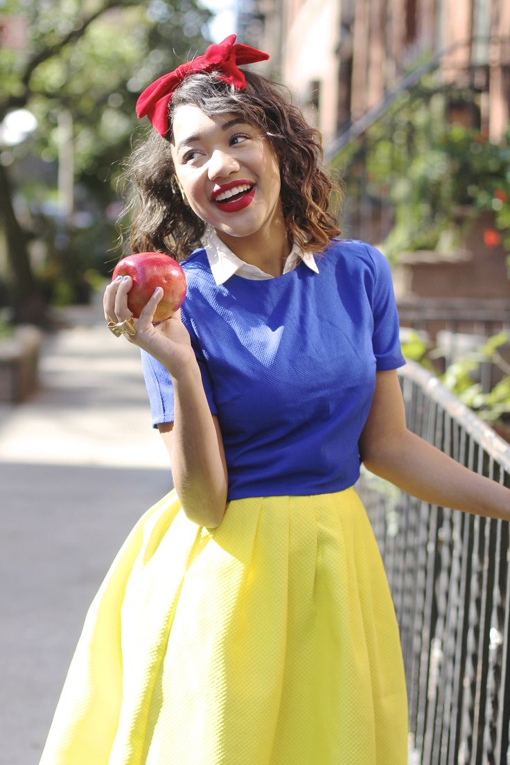 Teacher Halloween Costume ideas snow white