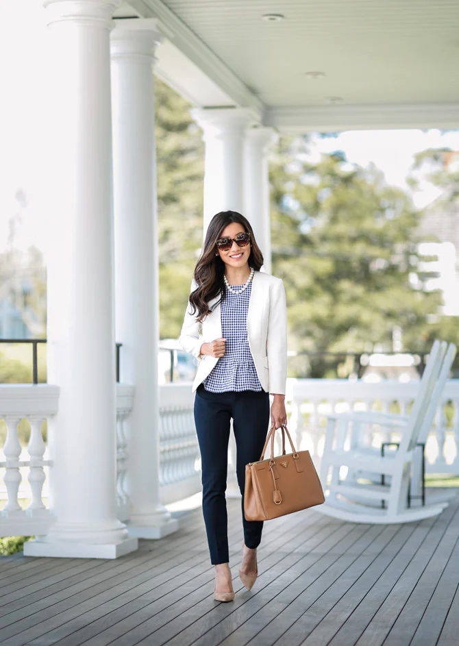 Best Blazer Colors To Wear With Navy Pants