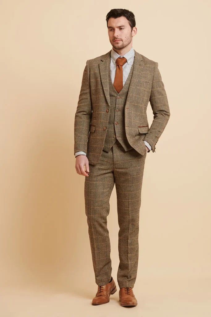 best Shoe Colors To Wear With A vintage Tan Suit