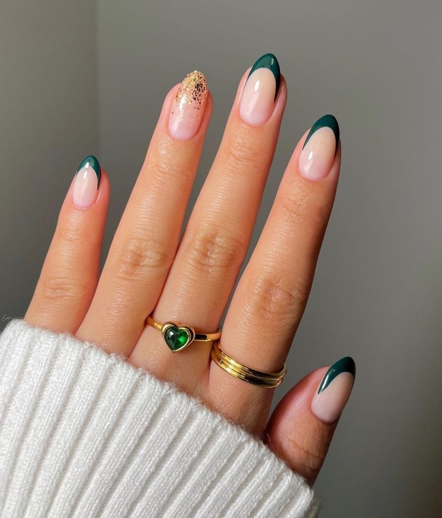 green Winter Nail Design Ideas