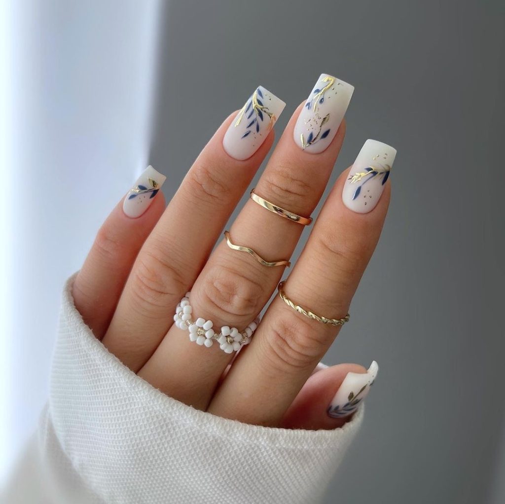 floral Winter Nail Design Ideas