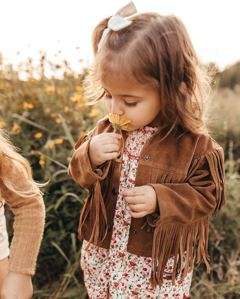 cute fall kid picture ideas