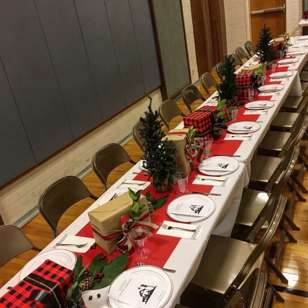 Christmas Party table settings Ideas