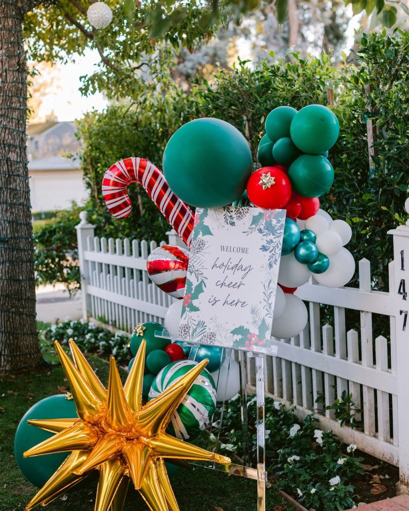 Christmas Party backyard decor Ideas