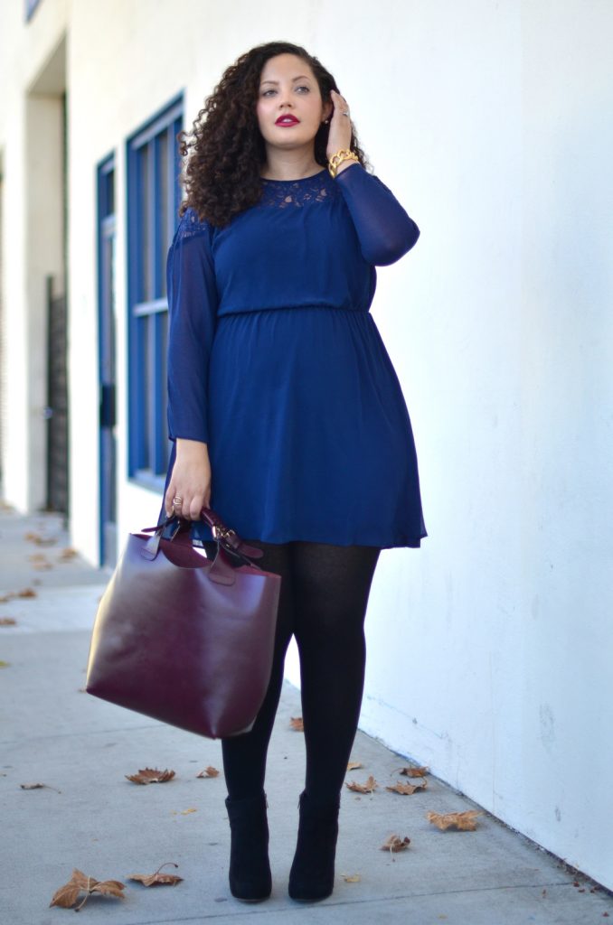 best colors of tights to wear with a blue dress