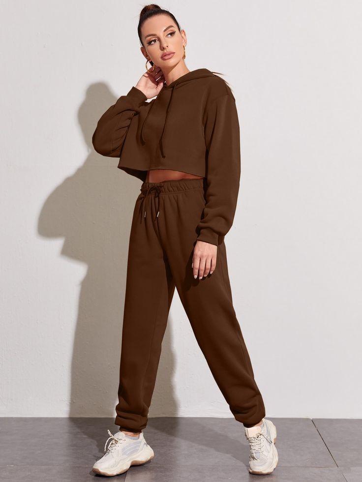 Ways To Style Brown Sweatpants